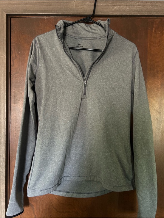 Nike Tops - Nike Women’s Grey Half-Zip Dri-FIT Pullover size L